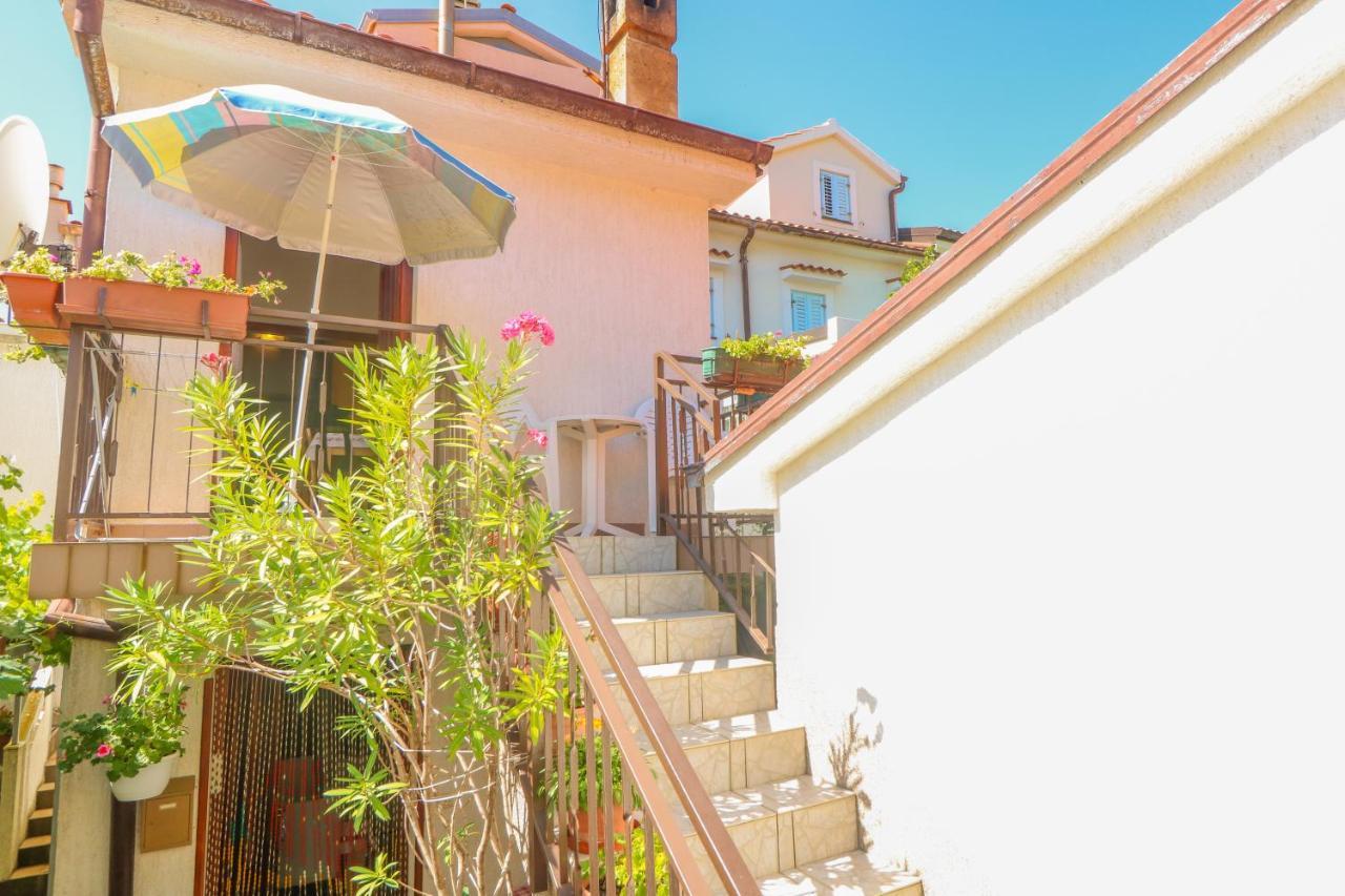 Apartment Marulic In Old Town Baška Екстериор снимка